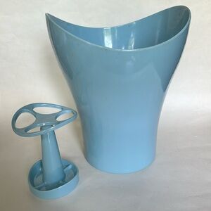UMBRA Light Blue Plastic Tooth Brush Holder and Matching Trash Can EUC